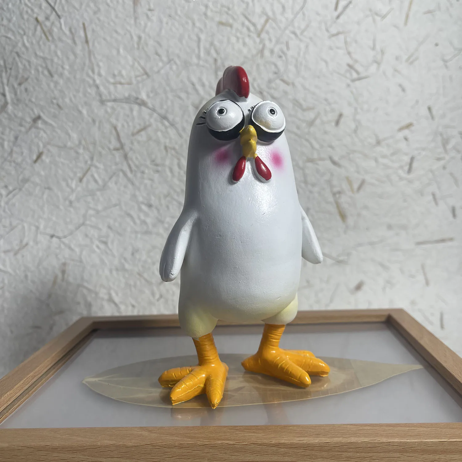 

Gangnam Style Dancing Chicken Adorable Animated Chicken Figurine Cute Desktop Decor for K-Pop Fans Fun Novelty Resin Art Piece