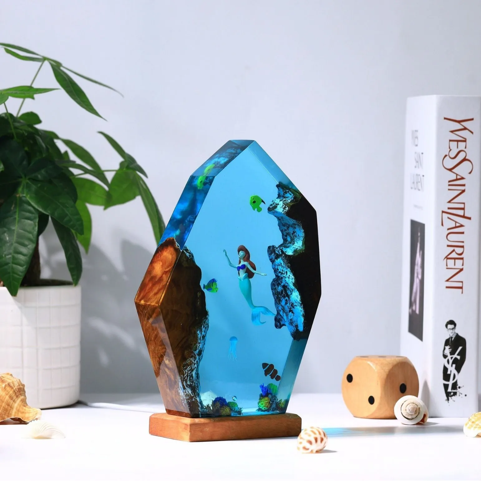 

NEW Epoxy Resin Night Light Mermaid Handcrafted Figurine High-end Home Decoration Art Piece Unique Creative Gift