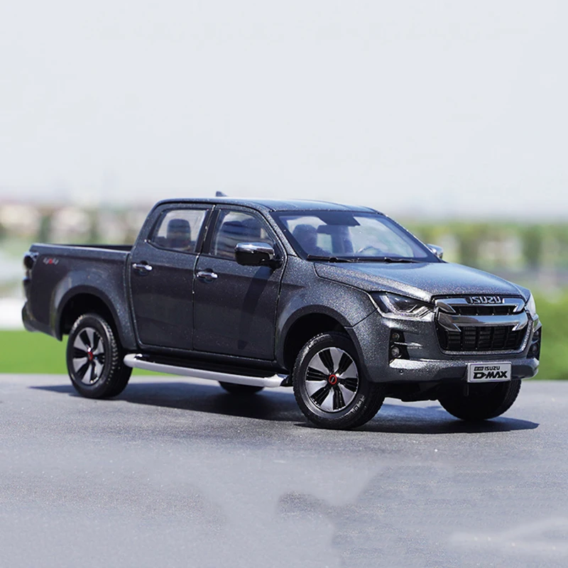 Diecast 1:18 ISUZU D-MAX J Truck Transporter Car Model Metal Model Toy Collectibles Souvenirs Display Collectibles Gifts