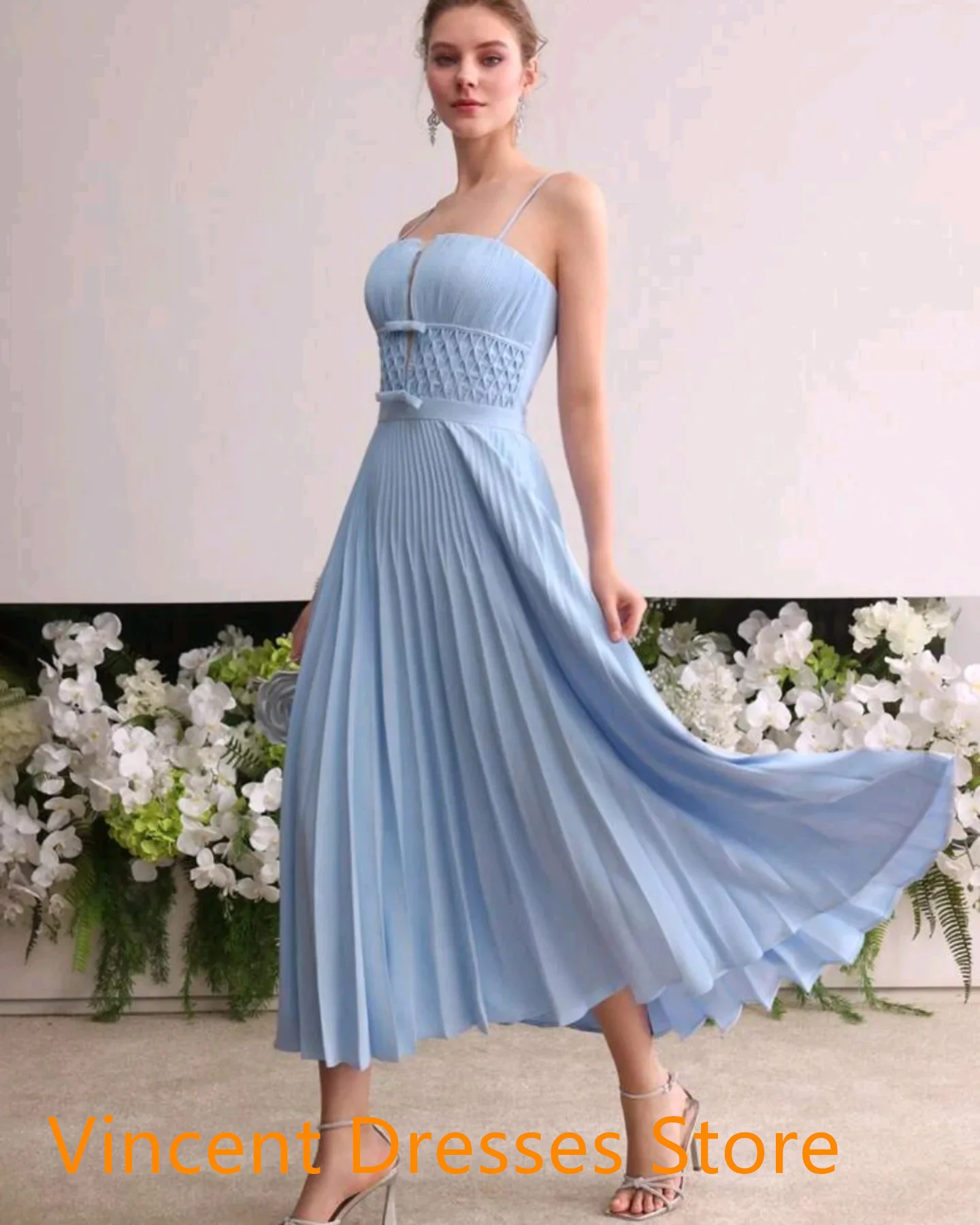 맞춤형 패션 블루 쉬폰 연예인 가운 우아한 Strapless 스파게티 스트랩 보우 셔링 지퍼 백 Vestido De Noche