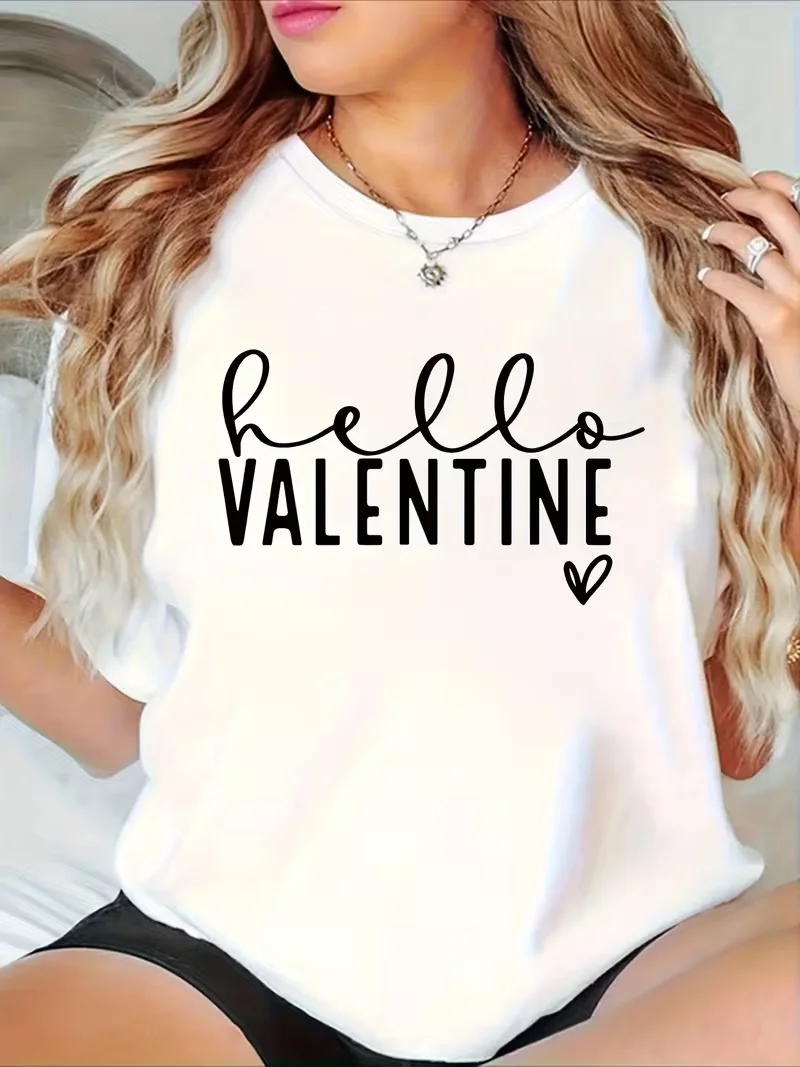 

Леди - футболка с круглым вырезом и принтом сердца на День святого Валентина