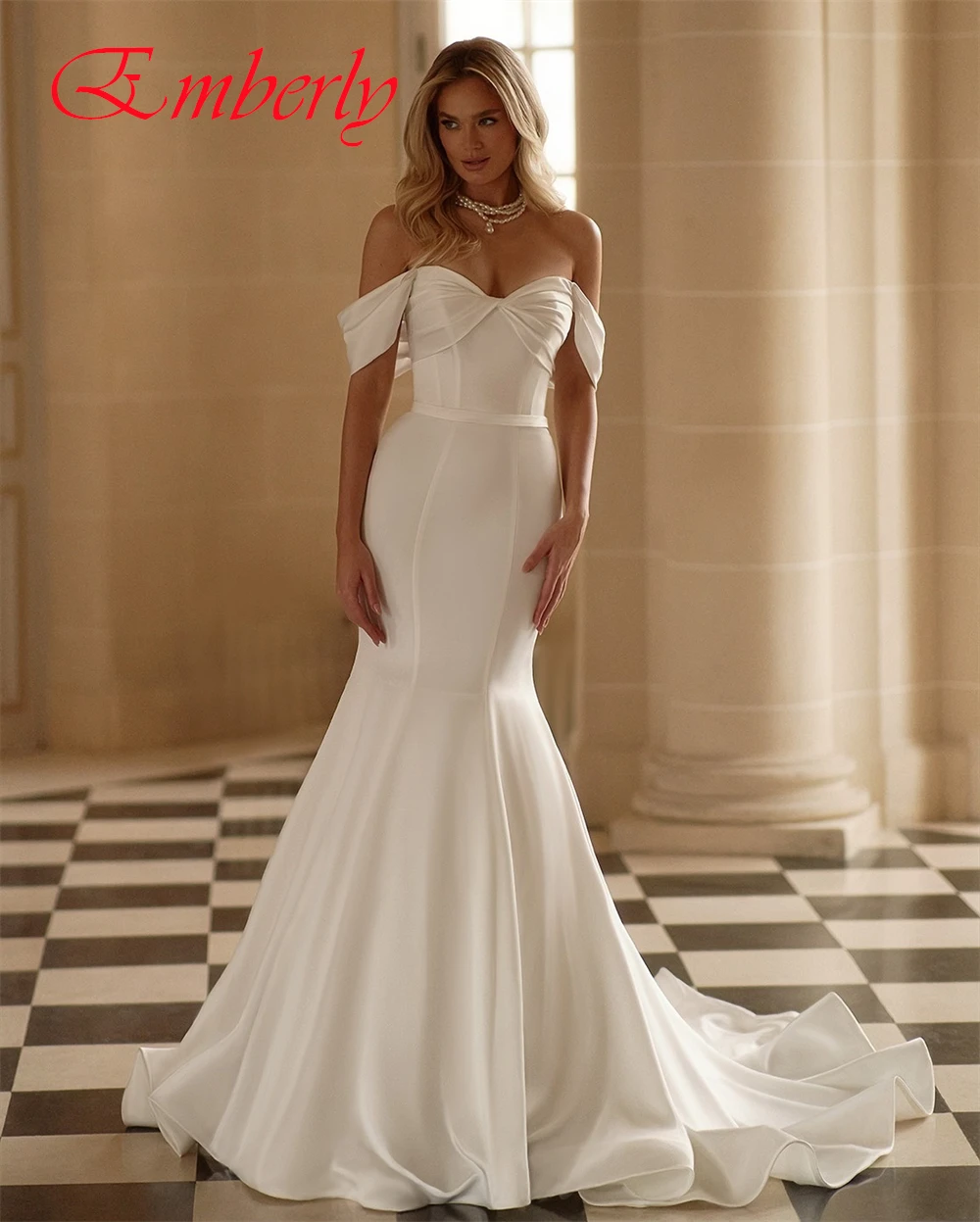 Customized Modern Satin Strapless Evening Dress Classic Mermaid Prom Dresses Temperament Chapel Train Special Occasion Gowns