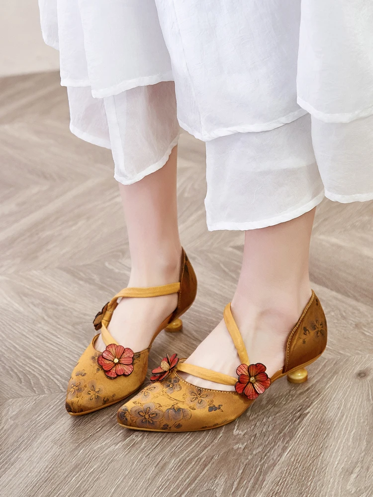 Sweet Style Satin Flower Pointed Toe Women's Sandals Breathable Outdoor Wear Summer Fashion Low Cut Buckle Closure Flats