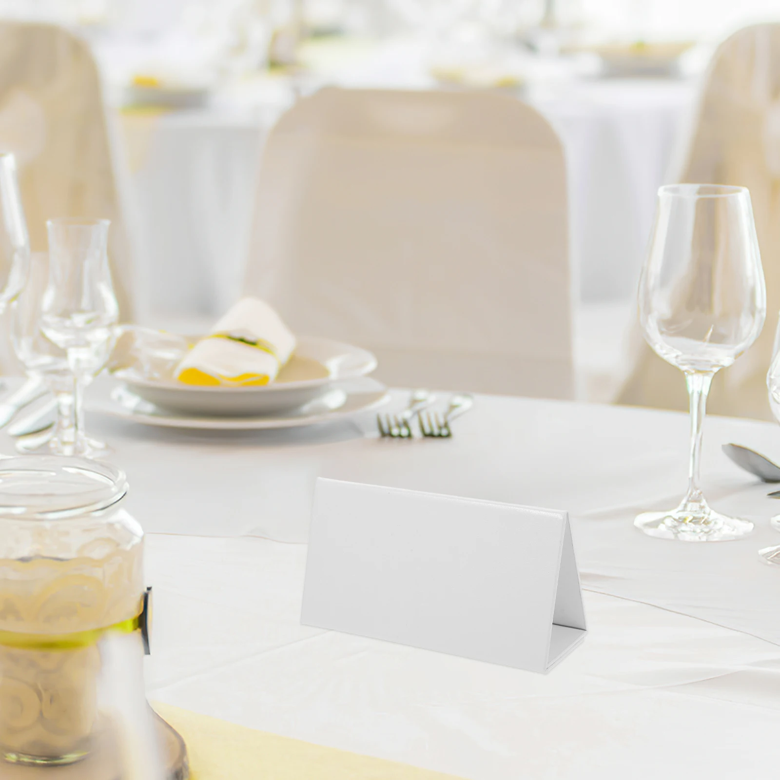 

1pc Magnetic Erasable Place Table Cards Foldable Seating Name Plates Office Banquet Wedding Food Buffet Event Supplies