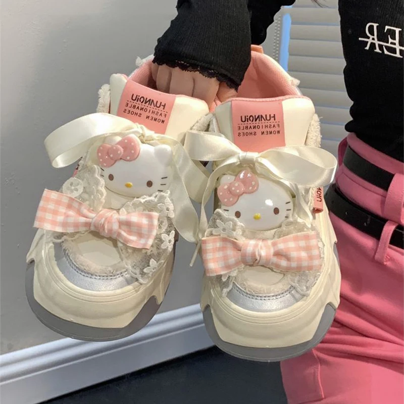 Cute Hello Kitty Y2K scarpe da pane Sanrio Kawaii Anime Sneakers donna Cartoon studente scarpe sportive regalo confortevole per i bambini