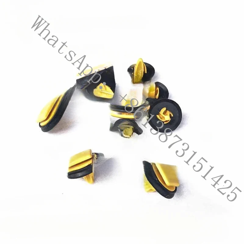 Suitable Levante Front and Rear Wheel Arch Fastening Clips Door Guard Trim Strips