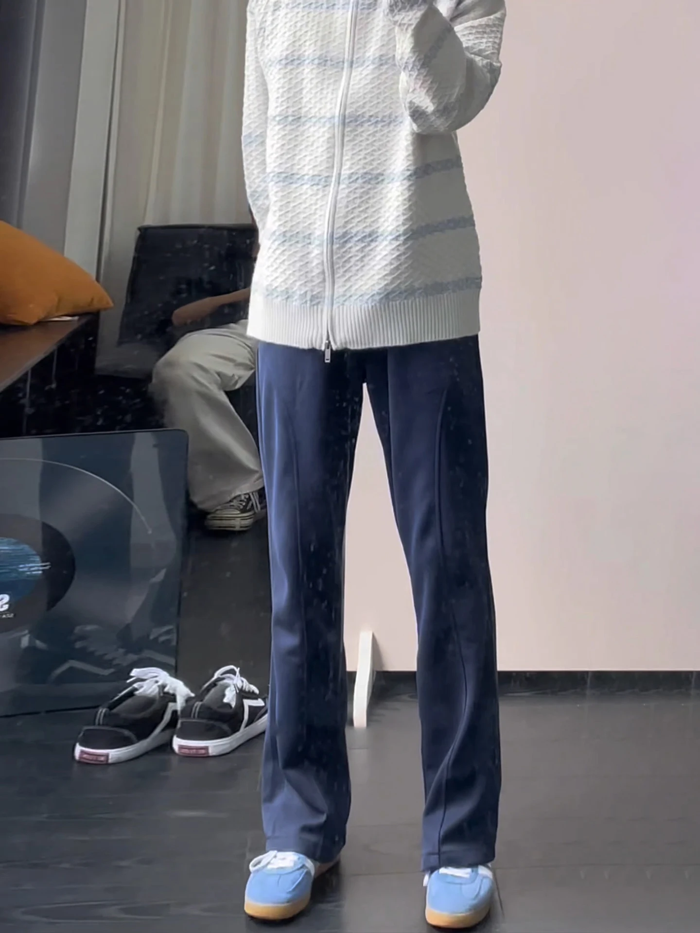No image