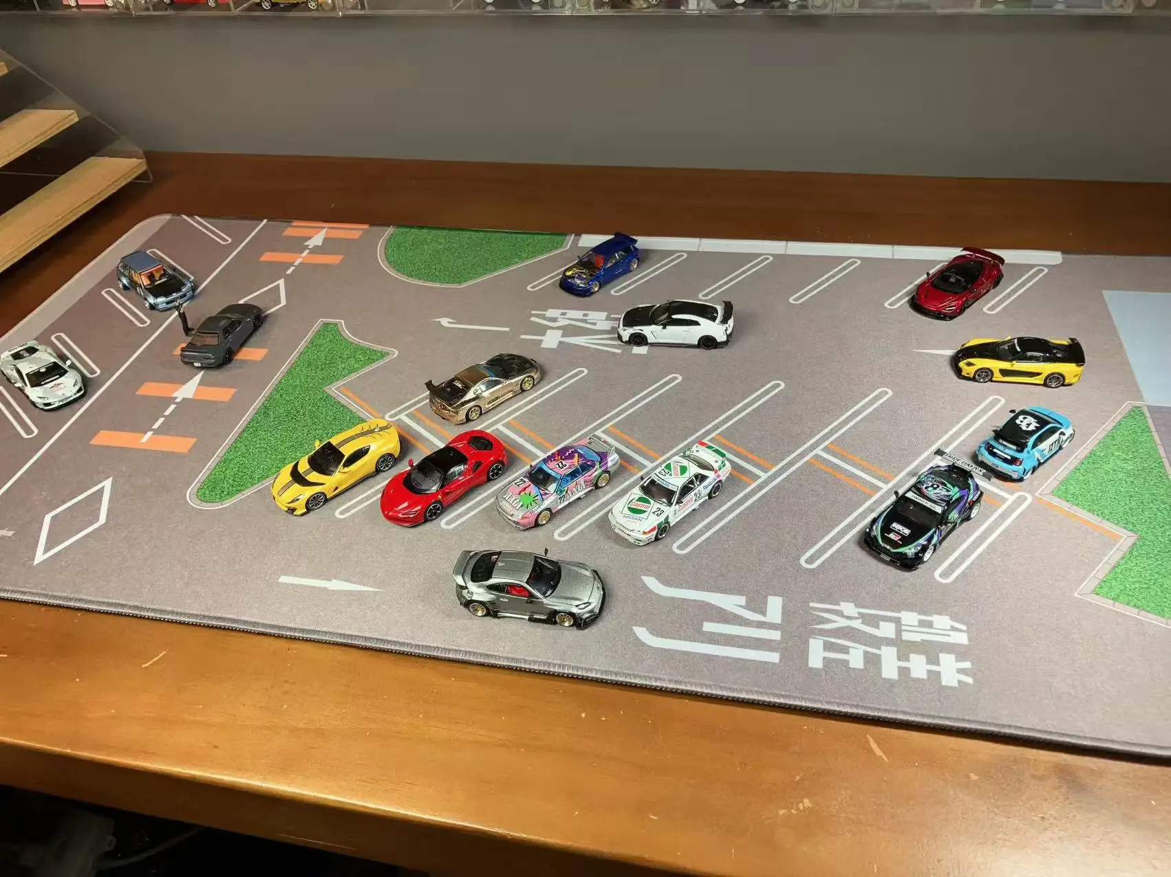 Plot großes Mauspad im Maßstab 1:64, Daikobu Park Japan JDM, nicht im Lieferumfang enthalten, Modellauto-Display, Spielzeugautos, nicht im Lieferumfang enthalten, 80 cm x 40 cm