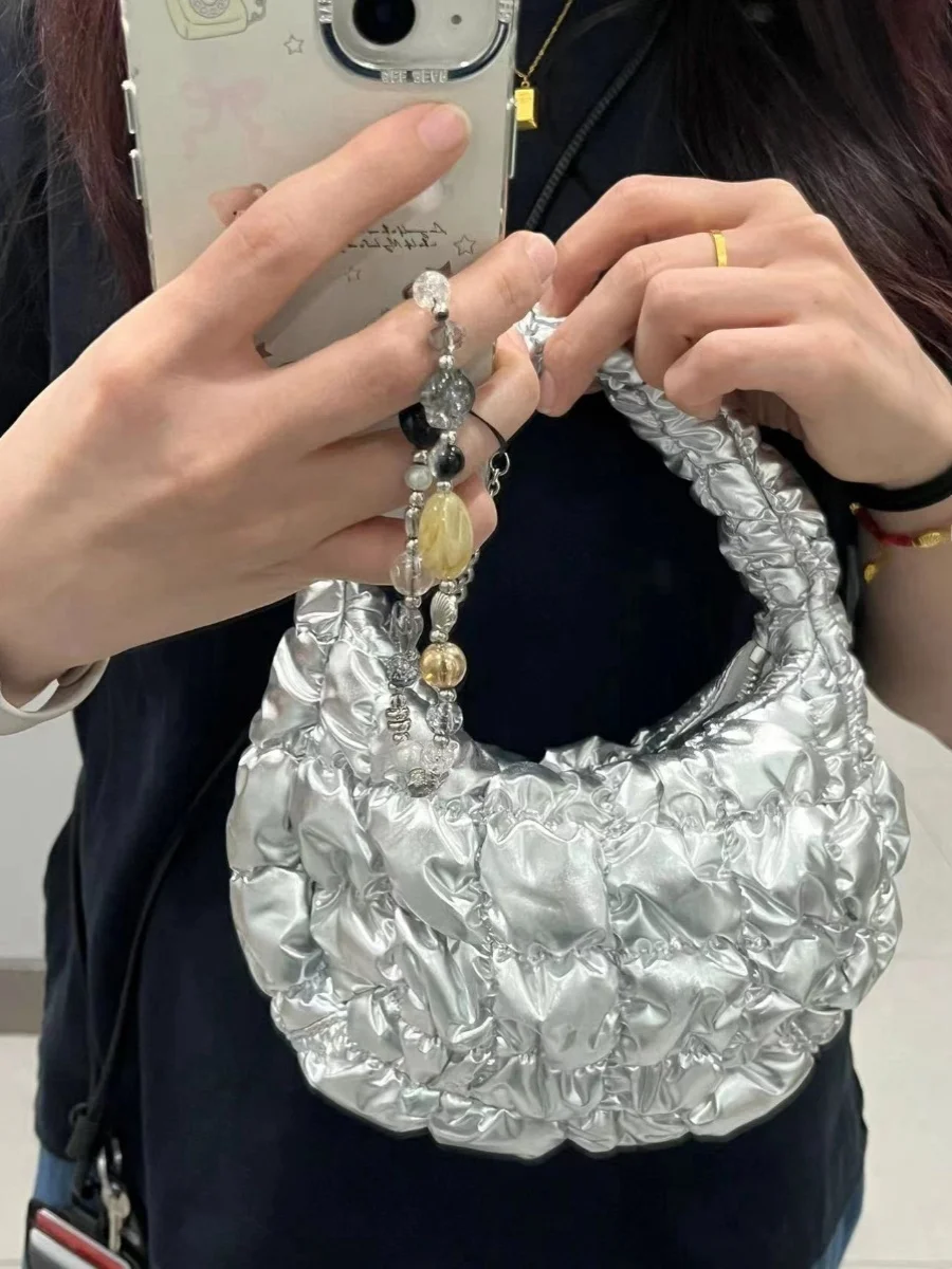 

Silver Cloud ape Dumpling Bag Women's Handbag Micro Pleated Diamond Pattern Youth Nylon Fabric Handbag for Daily Use
