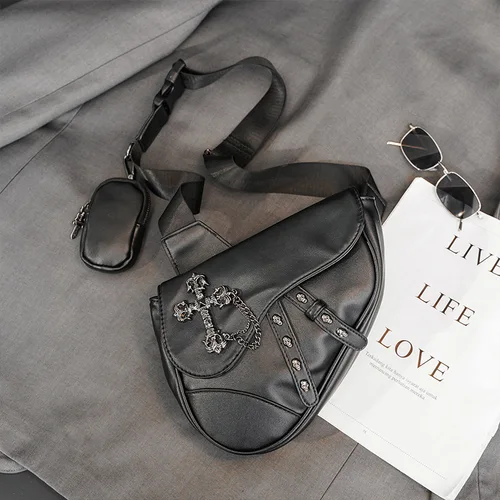 Imagen 1 del producto Bolso de sillín con remaches a la moda, bolsos cruzados para hombre, diseño de marca de lujo, bolso de hombro con solapa, bolso de pecho de Hip Hop para hombre, bolsos de cuero PU