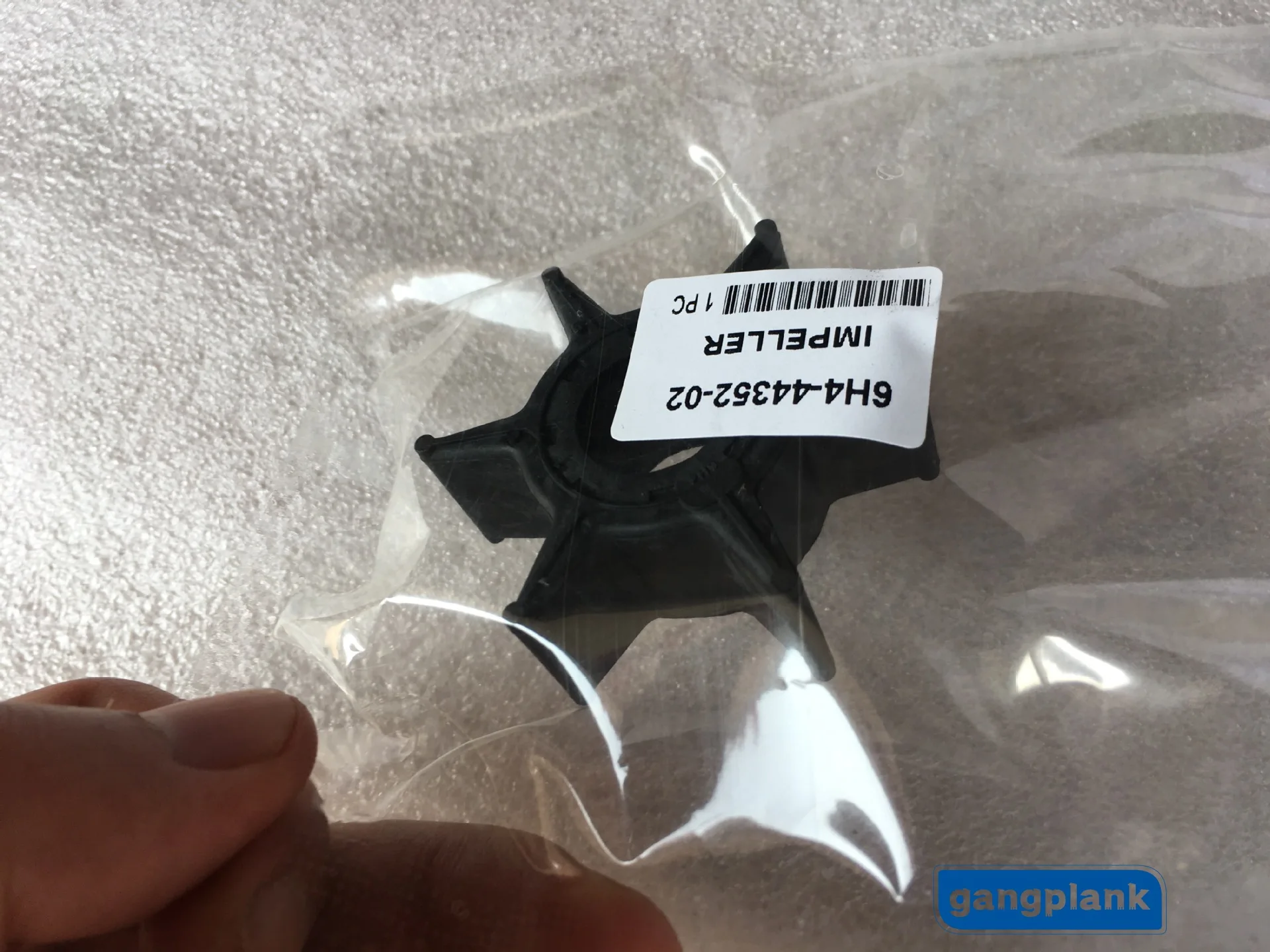 Outboard Motor Water Pump Impeller Blades with Special Anti-water Impeller 6H4-44352-02 for Yamaha 6H4 Model