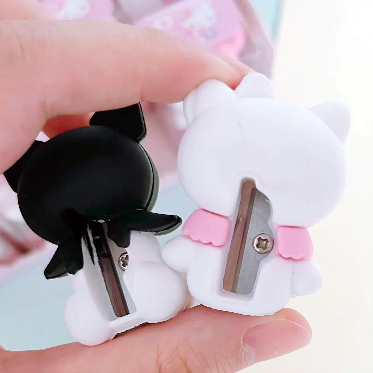 Sanrio Pencil Sharpener Rubber 2-in-1 Anime Figure Kuromi Melody Dual-Purpose Pencil Sharpener Rubber Multi-purpose Gift