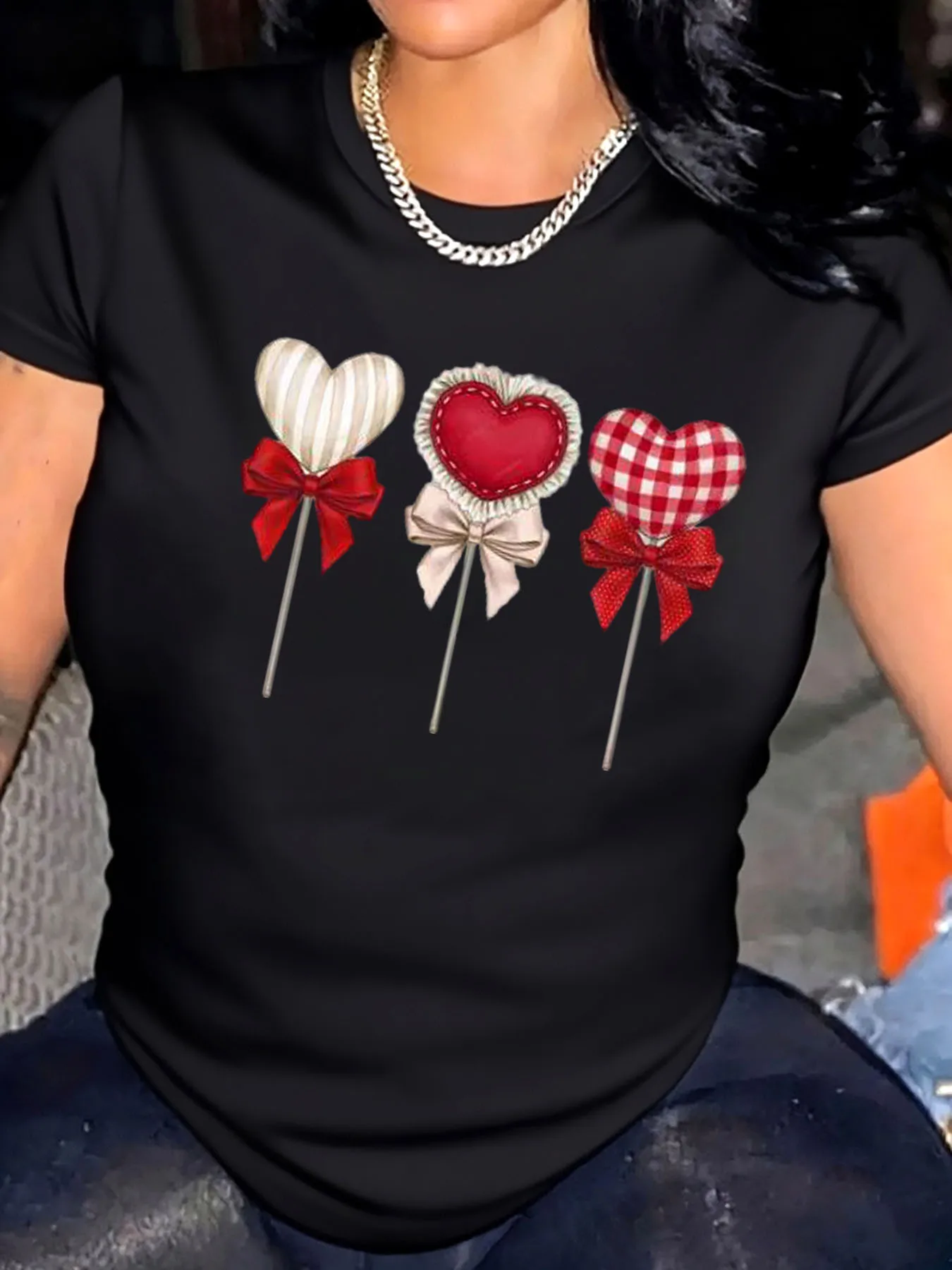 

Женская футболка больших размеров с принтом льодяника в виде сердца на день Святого Валентина для уличной одежды