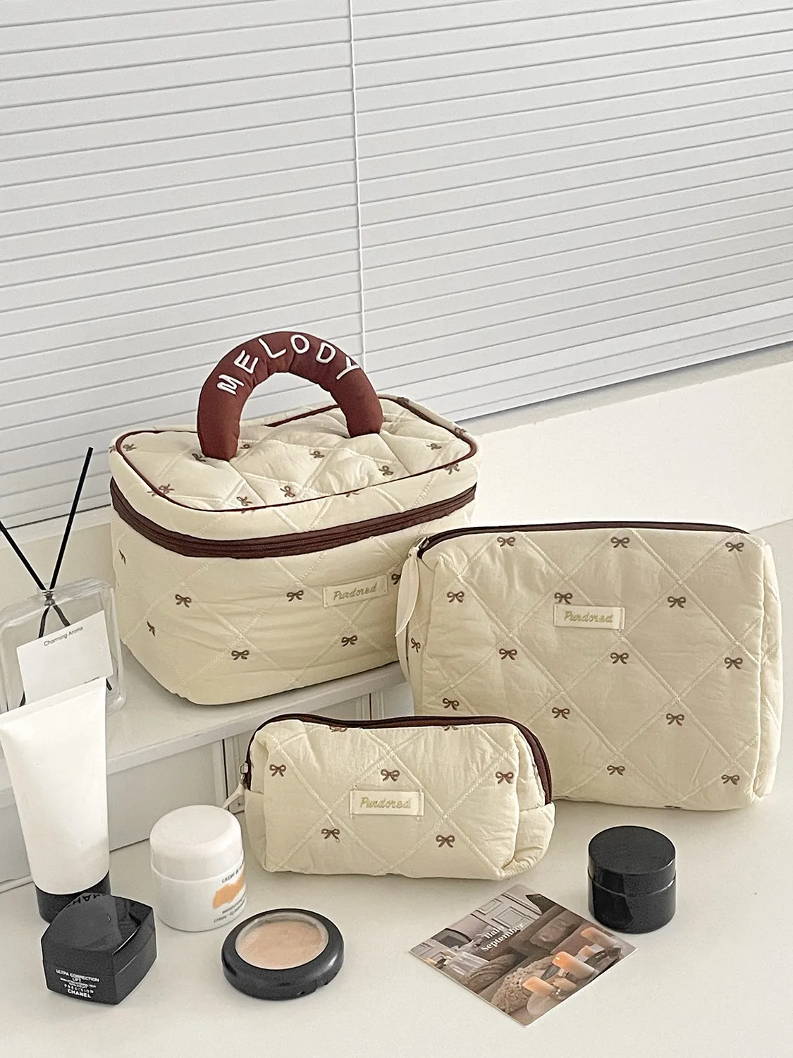 

1 pc Khaki Mini Bowknot Makeup Bag For Women Travel Large Embroidery Cosmetic Storage Pouch Handheld Makeup Bag