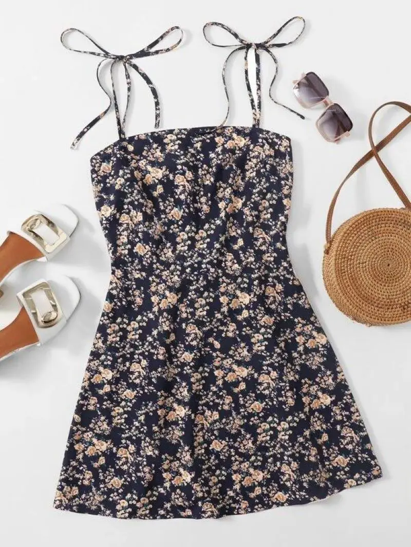 

Ditsy Floral Tie Shoulder Cami Dress