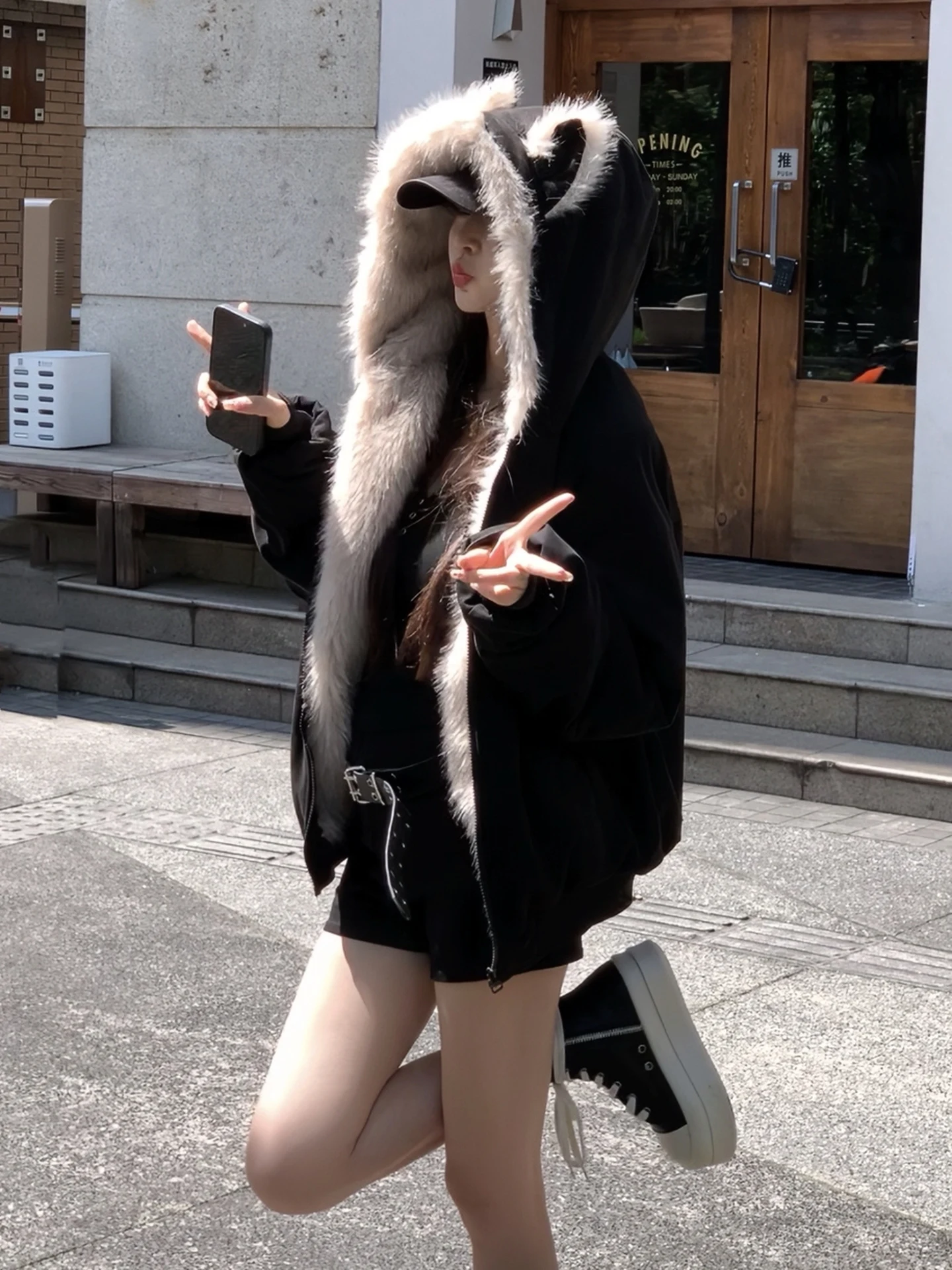 

Утепленная женская пуховая куртка Bla Fce с капюшоном, зимняя теплая, для повседневной носки, в корейском стиле, свободного кроя, укороченная, однотонная