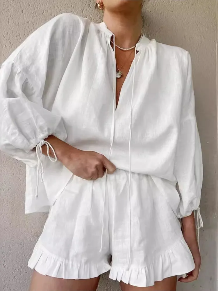 

Fashion Solid Color Loose V-neck Lantern Sleeve Shorts Two-piece Set Summer Versatile Sexy Lace-in High-waisted Shorts Set