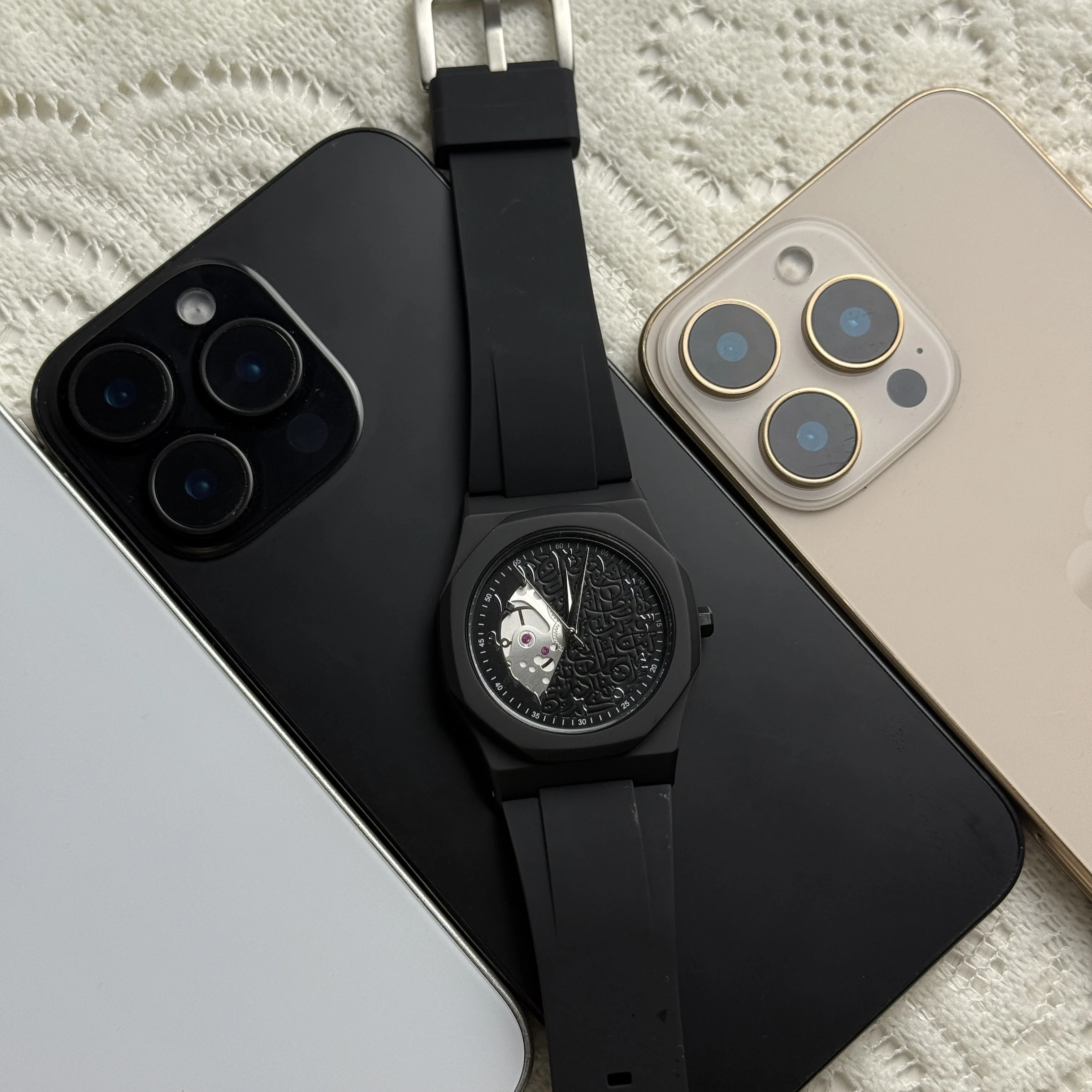 ساعة كوارتز ميكانيكية تناظرية للرجال أرقام عربية مقاومة للماء، ساعة عمل رجالية عصرية بحزام سيليكون من البولي كربونات #3