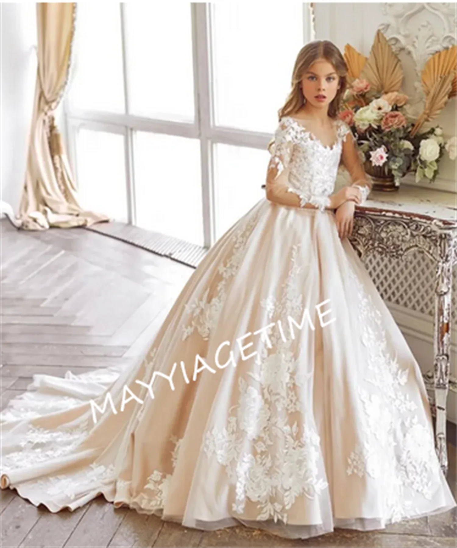 

Ball Gown Flower Girl Dress for Wedding with Long Lace Sleeve Fluffy Princess First Communion Gown Kid Size 1-14T