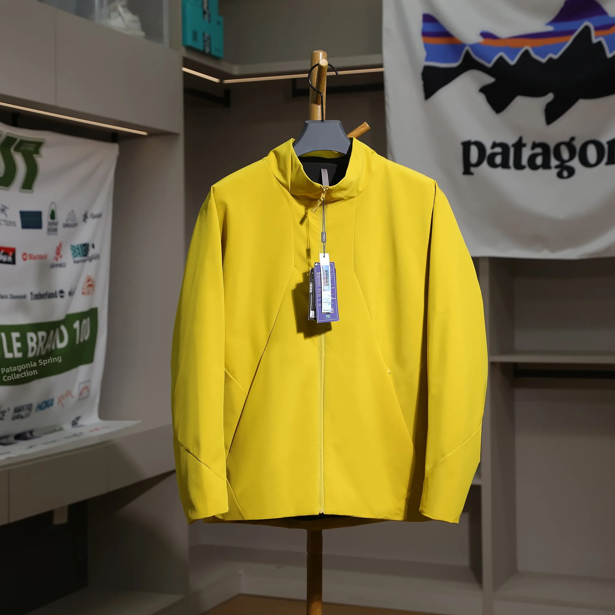 

Outdoor Men's Soft ell Jaet Windproof Water Resistant Breathable Faionable Urban Sle Spring Autumn Winter Coat