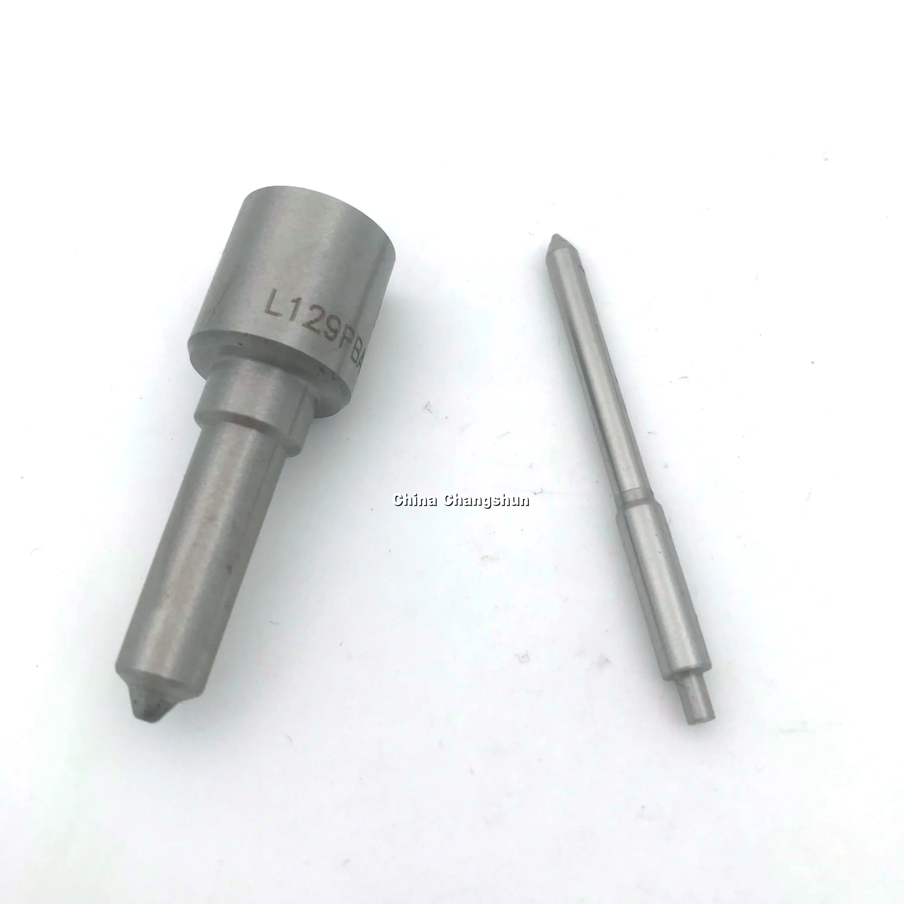 105017-0030 DLLA140PN003 Genuine Diesel Injectors Nozzle DLLA140PN003 RD90 Engine