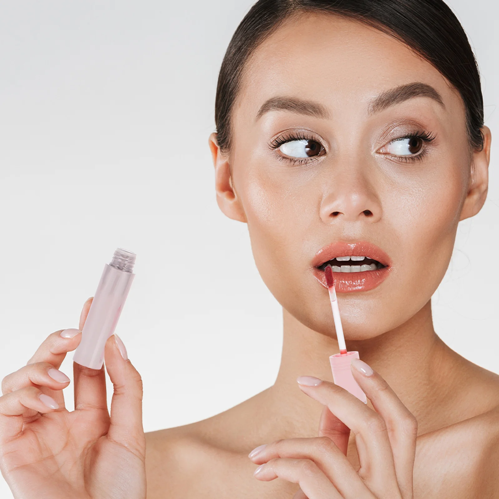 ملمع شفاه عاري جيلي طويل الارتداء مقاوم للماء، أحمر شفاه لامع، شفافية عالية، تغطية كاملة، مريح للعناية بالشفاه