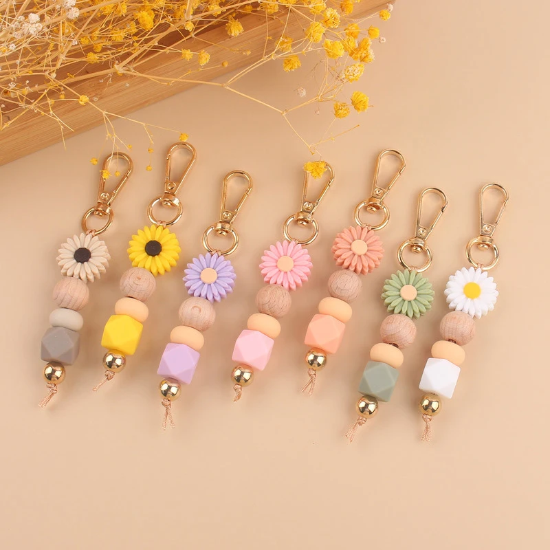 Daisy Silicone Beaded Keychain Handmade Beads Key Chains For Women Girls Car Bag Pendant Key Accessories Keyring Gift