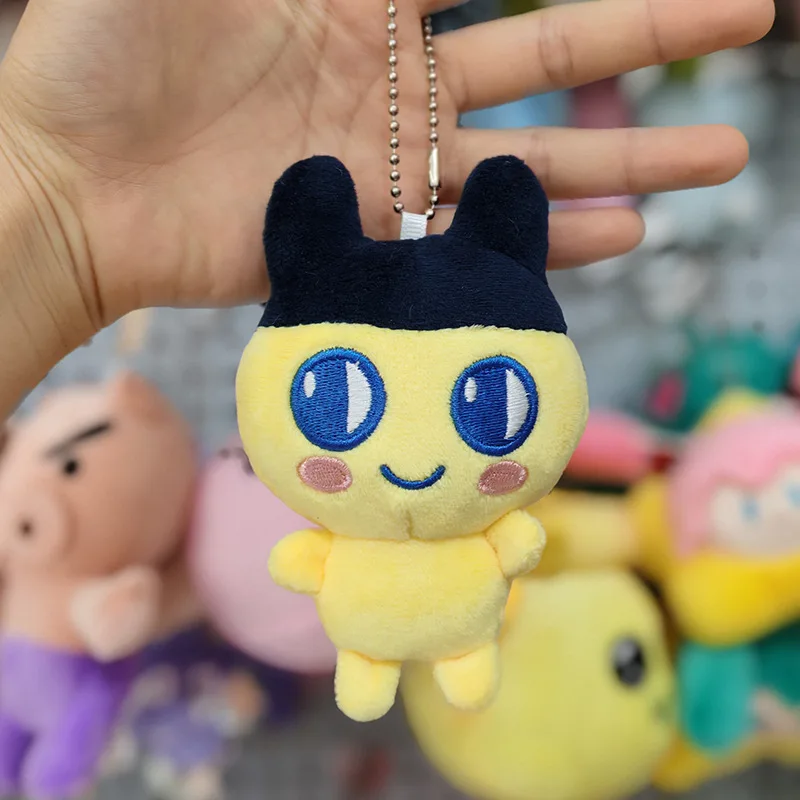 ญี่ปุ่น Tamagotchi Plush Soft เติมจี้ของเล่นสัตว์เลี้ยงอิเล็กทรอนิกส์ Mametchi Creative Key Buckle กระเป๋าเป้สะพายหลังการ์ตูนซิปตกแต่ง