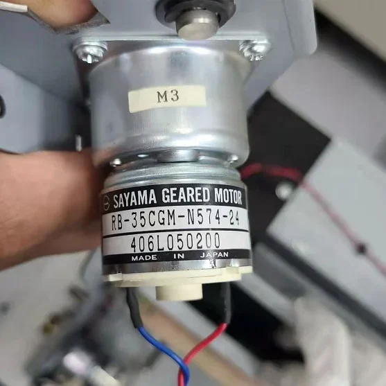 

Screen Tanto DT-R6120 Imagesetter Parts Small Sayama Gear Motor RB-35CGM-N574-24