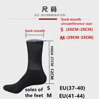Chaussettes de cyclisme antidérapantes sans couture 2026, moulage intégral, chaussettes de vélo haute technologie, chaussettes de compression pour le vélo, la course à pied et les sports de plein air 6