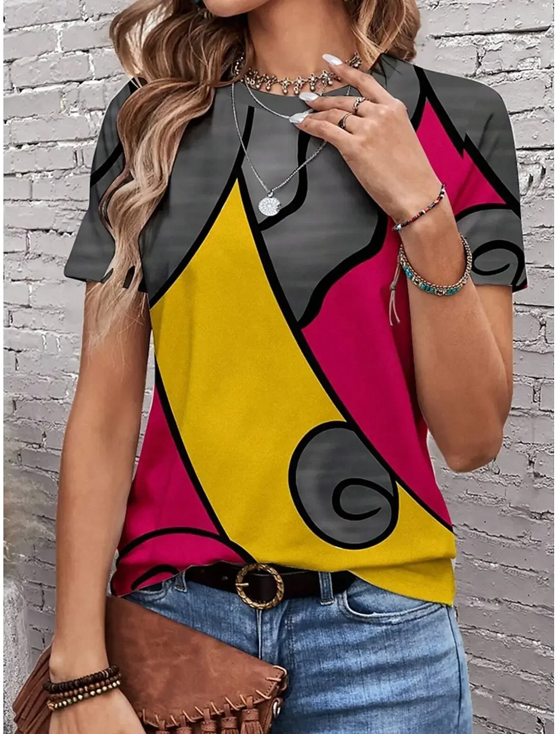 

Irregular T -shirt with A Summer Print for Women, Informal T -shirt of Harajuku Street, Round Neck T -shirts, Clothing