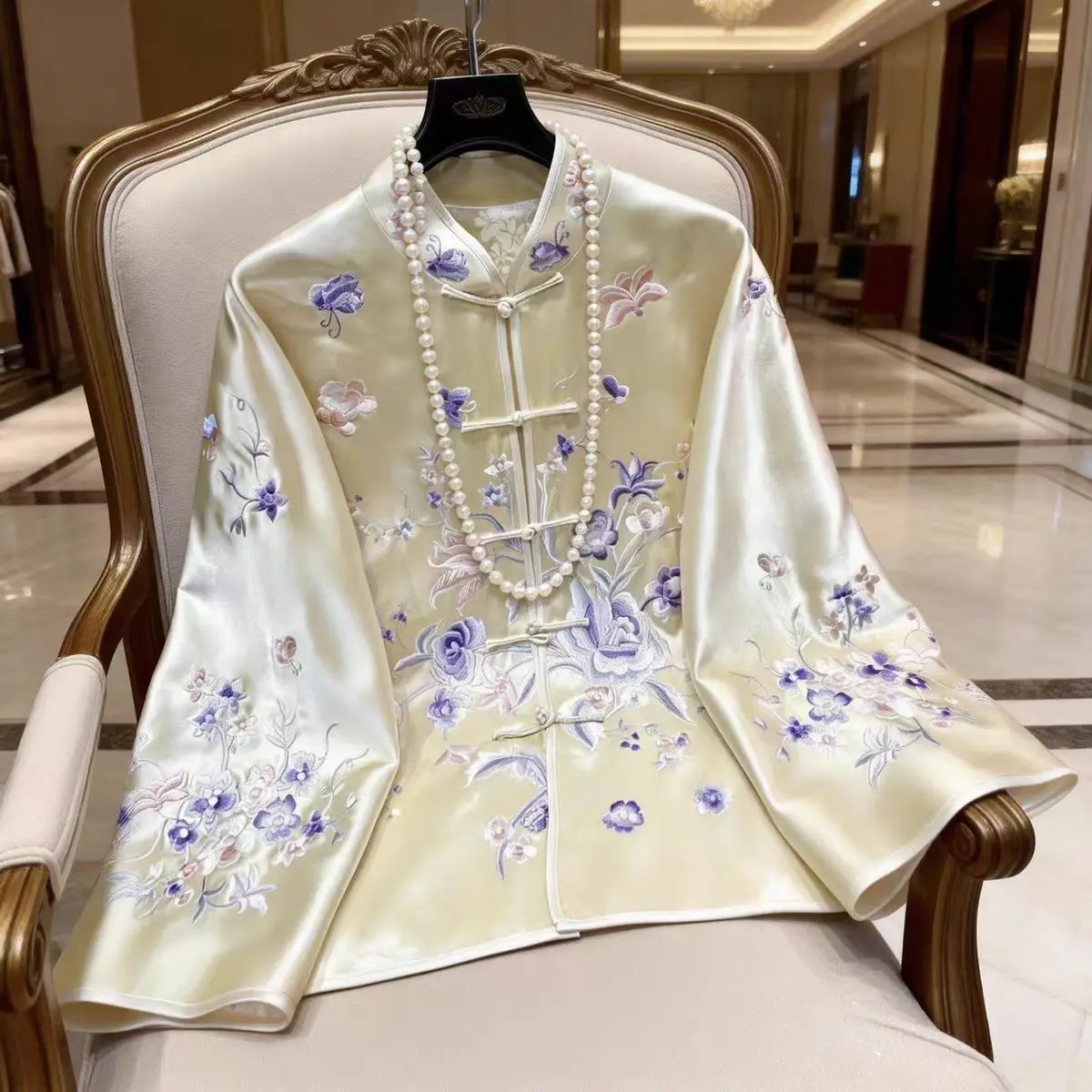 High-end Spring Autumn Coat New Chinese Style Embroidery Orchid Acetate Women Elegant Loose Coat S-XXL