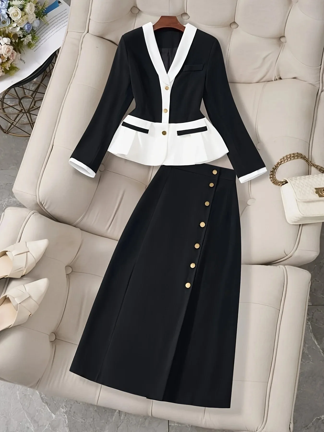 

Женский комплект: блейзер и юбка с рюшами в стиле колор-блок, французский нишевый дизайн, модный стиль 2026 года