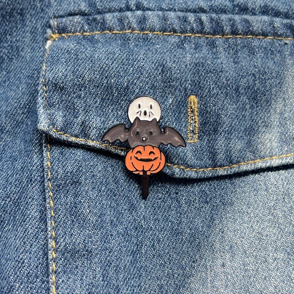 Halloween Ghost Bat zucca smalto Pin fantasma distintivo in metallo spilla Punk per accessori gioielli regali di Halloween