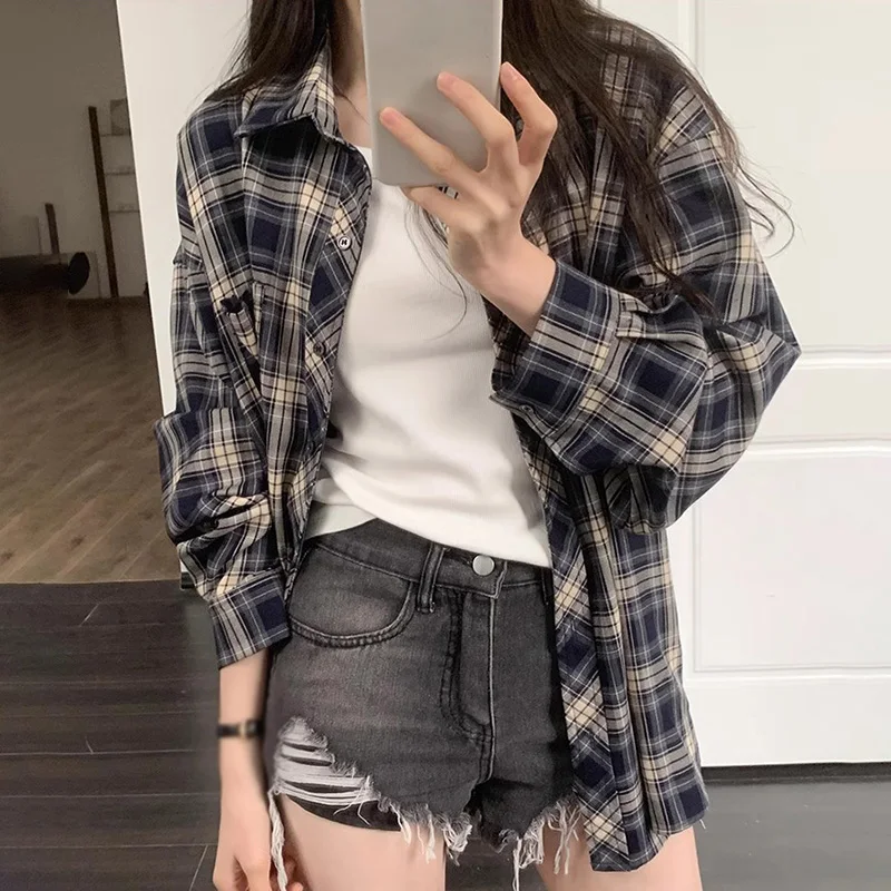 Autumn  Plaid Shirts for Women Korean Fashion Button Up Oversized Shirt Woman Aesthetic Loose Blouse Female All Match