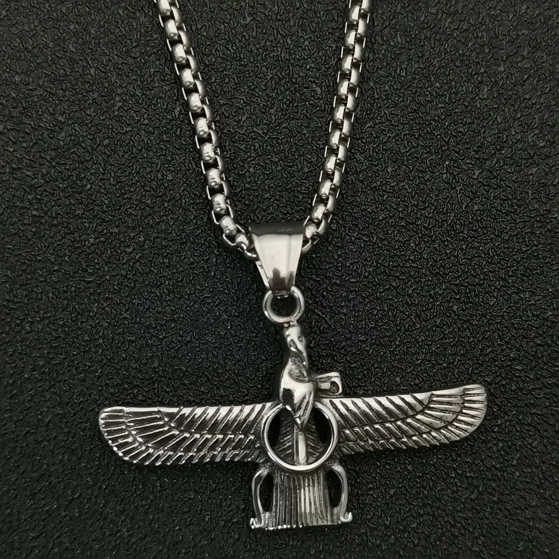 Zoroastrian Farvahar الجناح سلسلة بدلاية قلادة الفولاذ المقاوم للصدأ مجوهرات Achaemenian إيران الفارسي هدية للرجال النساء الملحقات