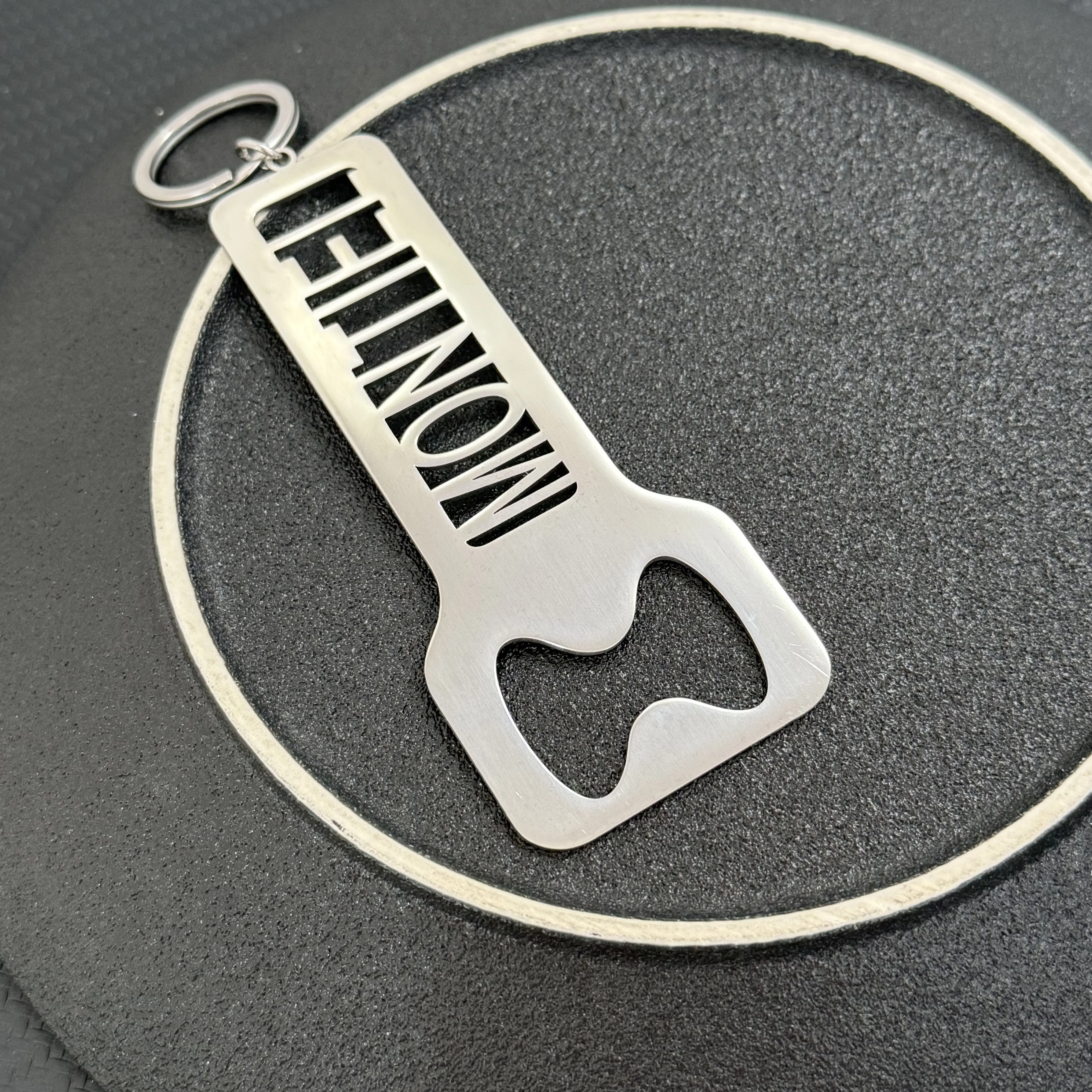 فتاحات الزجاجات المخصصة شعار المنتجات المفاتيح Personalisiert الفولاذ المقاوم للصدأ نقش اسم المجوهرات مناسبة صديقها الأب هدية #4