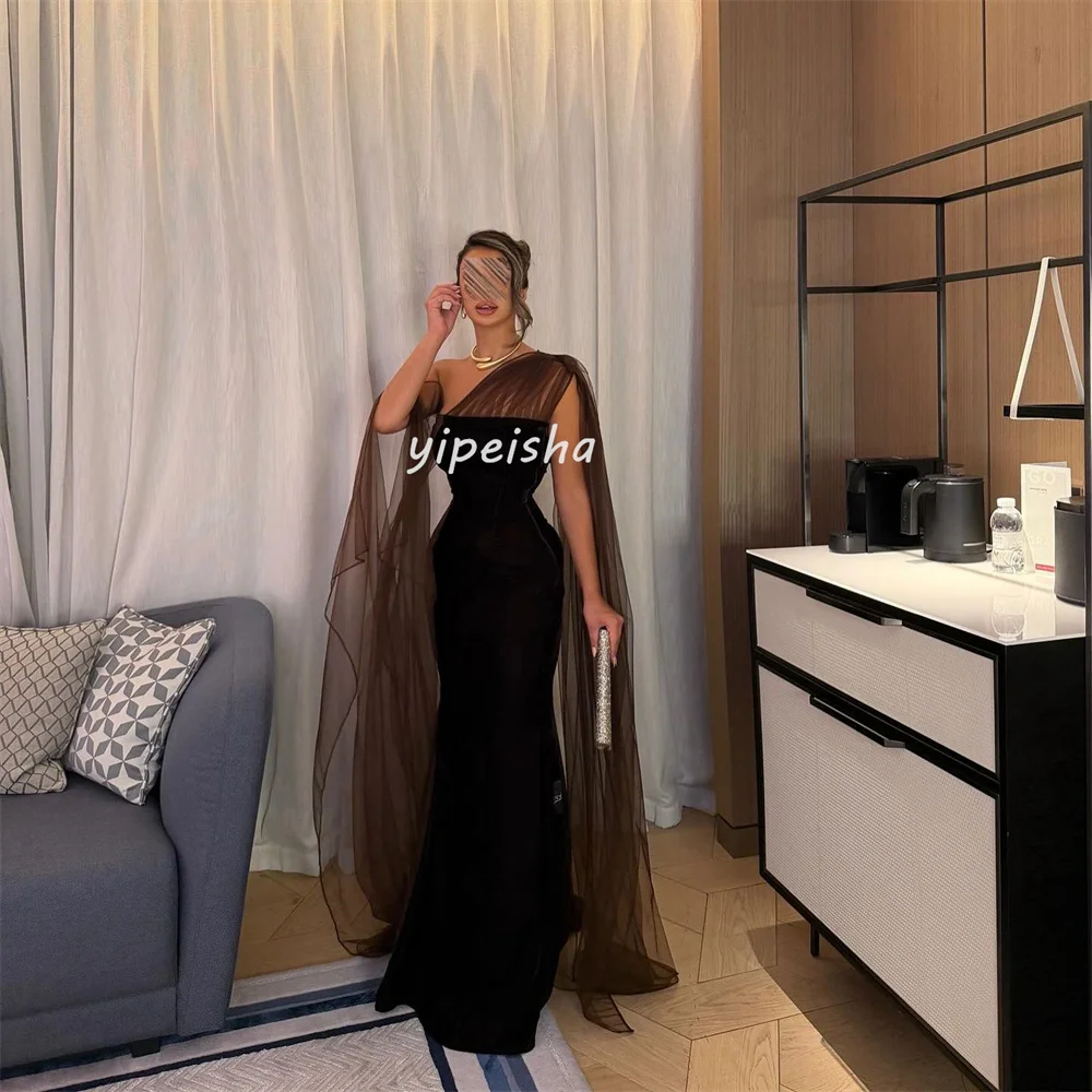 Sukienki na zamówienie z weluru, z plisami, o prostym kroju, z odkrytymi ramionami, długie, sukienki na specjalne okazje szyte na miarę, wykwintne rozmiary dostępne, styl retro.