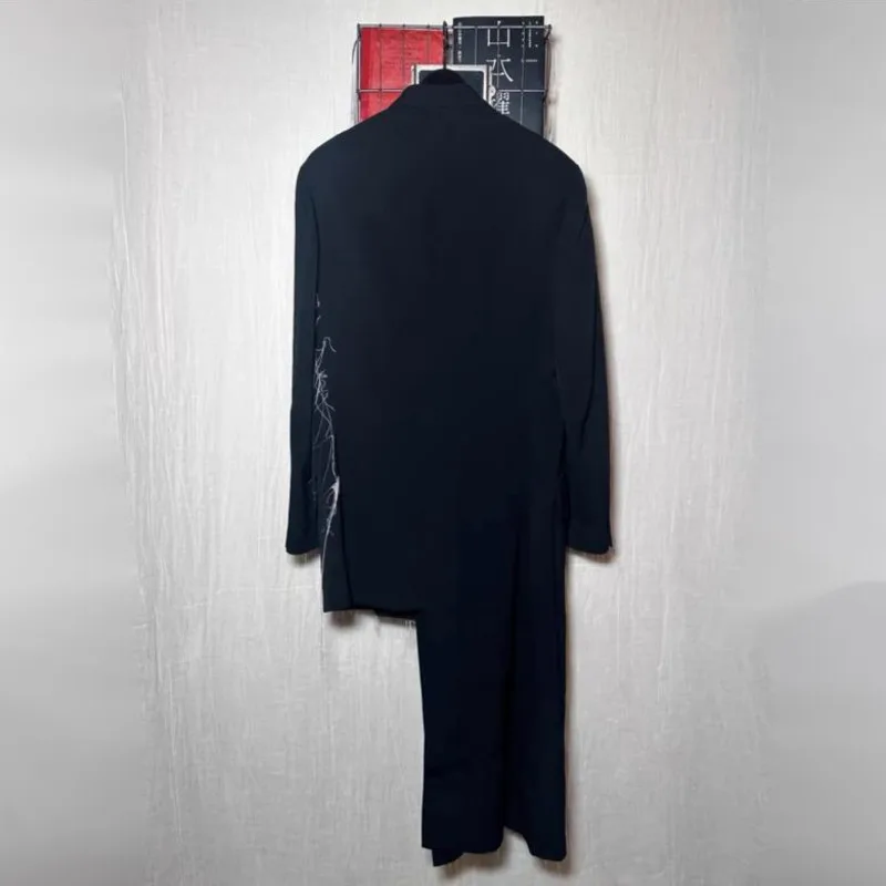 HKSH Spring Autumn New Men Tide Dark Flame Embroidery Asymmetric Windbreaker Chic Ins Fashion Japanese Coats Vibe Blazer HK26398