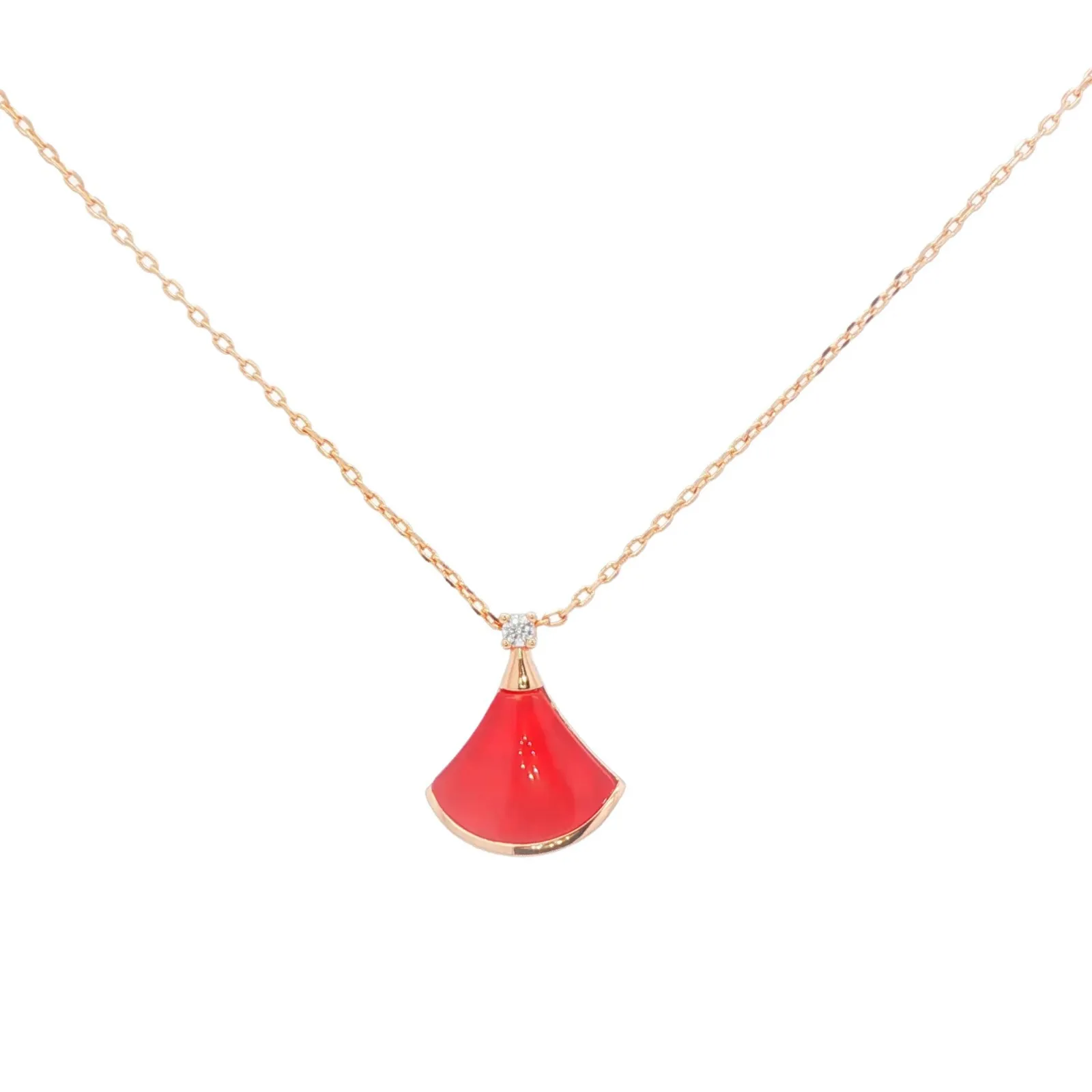 

Fashion jewelry Fan-shaped red agate pendant High-end necklace replica