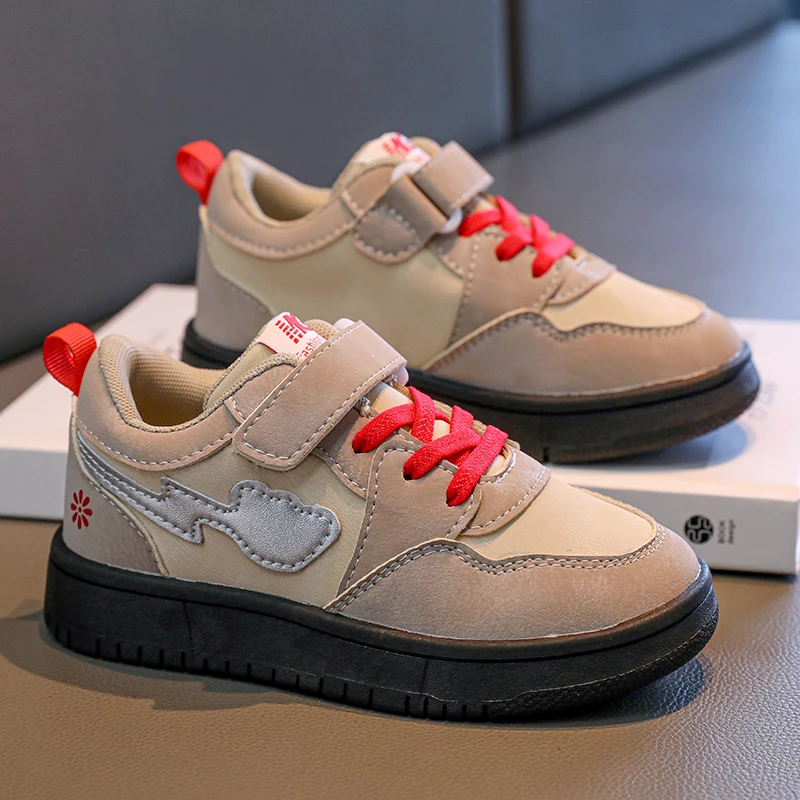 

New Children's Sneakers 2025 Spring Autumn Comfortable Breathable Girls' Sports Shoes Cute Cartoon Non-slip Skateboarding Shoes