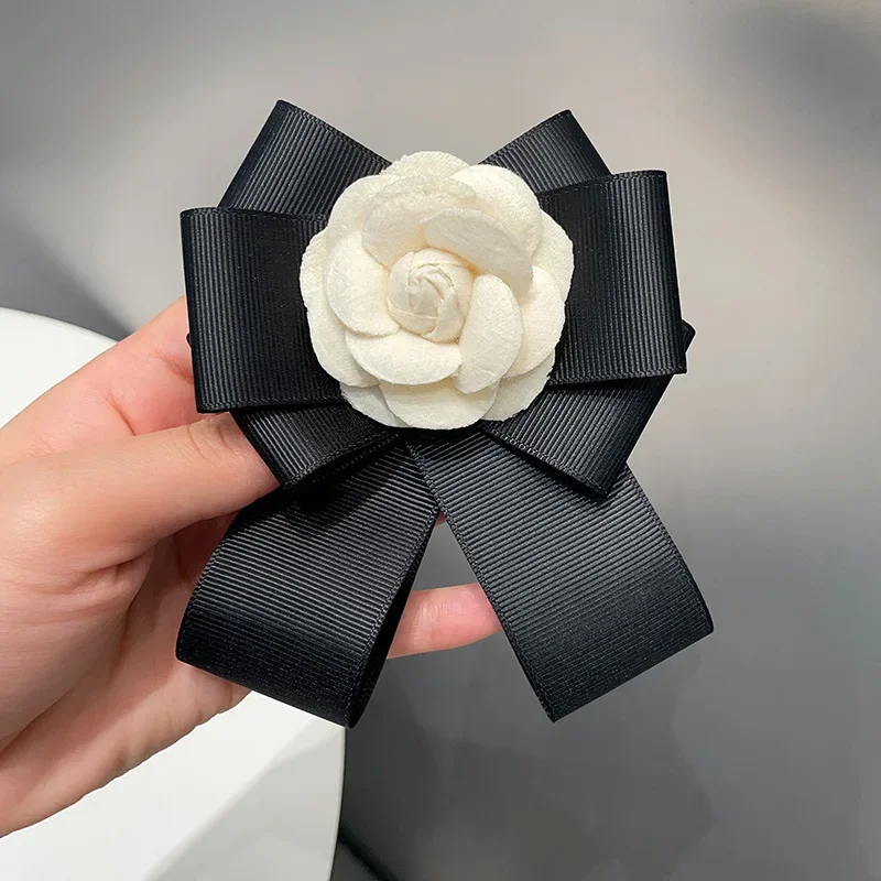 Korean Fashion Fabric Bow Tie Camellia Flower Brooch Shirt Sweater Collar Pins for Women Wedding Party Jewelry Accessories