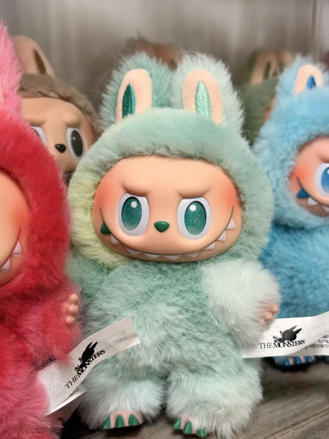 มีสินค้าในสต็อก The Monsters Labubu V3 Big Into Energy Series Blind Box การ์ตูน Labubu ตุ๊กตาไวนิลแบบแขวน ของเล่นกล่องสุ่ม ของขวัญสุดฮิต