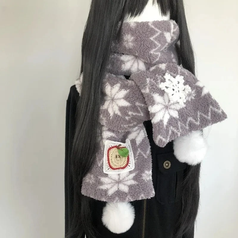 ผ้าพันคอผู้หญิงอเนกประสงค์ลายลูกบอลคริสต์มาส ผ้าพันคอปักลายการ์ตูนน่ารักสไตล์ญี่ปุ่น ลายเกล็ดหิมะ ผ้าพันคออุ่นๆ สำหรับฤดูใบไม้ร่วงและฤดูหนาว