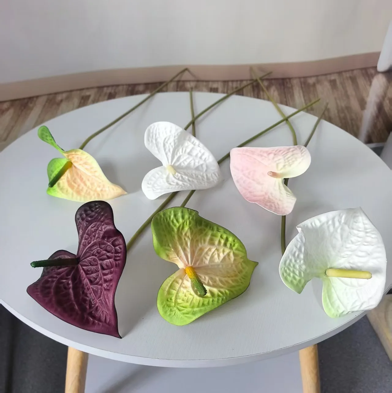 10 Stück Künstliche EVA-Anthurienblumen für Heimdekoration, Palmenblumen, Hochzeits-Blumenarrangements, Brautstrauß-Zubehör – Detail 1
