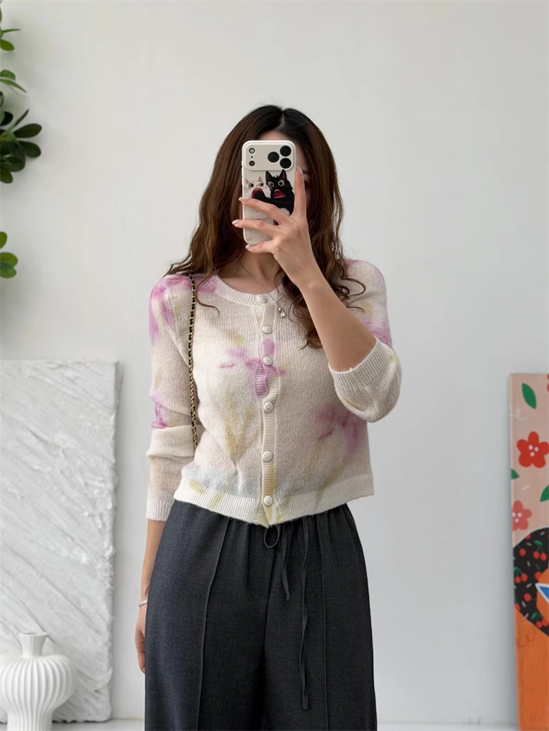 

Soft Light Inteated Gentle adient Hand Painted Iris Light Soft Wool Camere Knitted Sweater Women Spring Loose Fit Sle