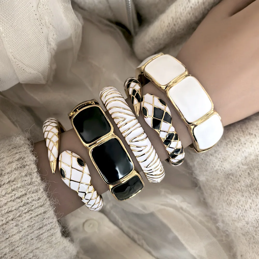 New Punk Snake Dripping Oil Enamel Bangles Black White Metal Geometric Bangle Wide Chunky Cuff Bracelets Women Aesthetic Jewelry
