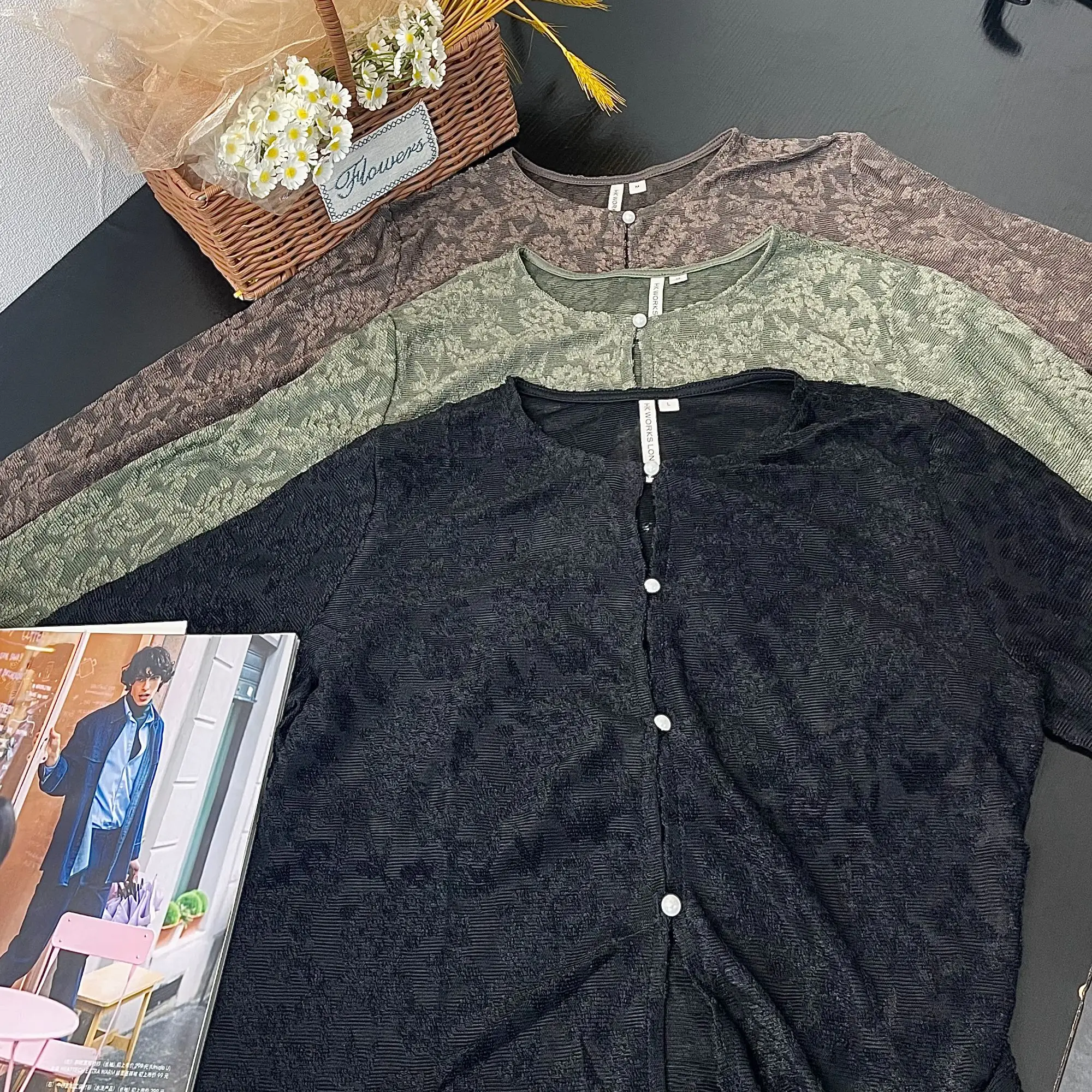 Retro Embroidered Lace Long Sleeve round Neck Button up Cardigan Women's Top T-Shirt Polyester Fiber 100% New Arrival