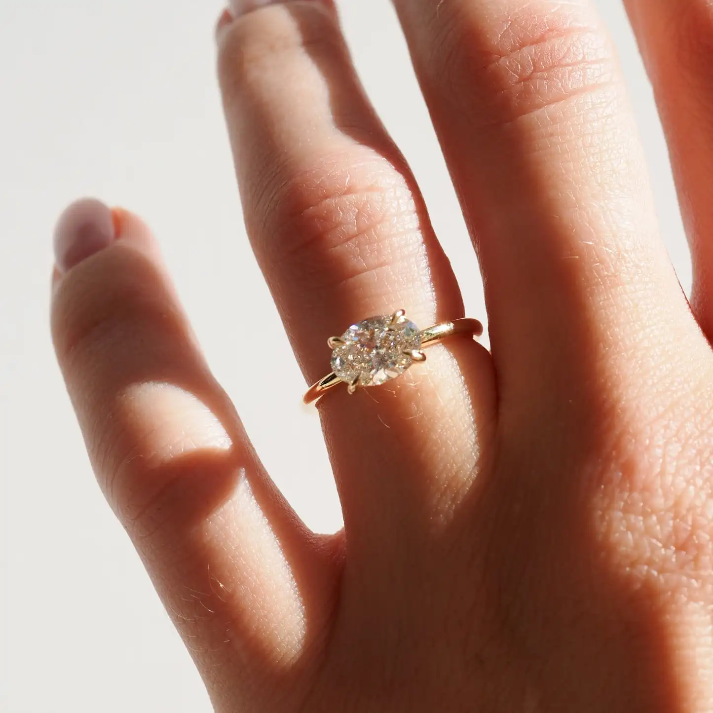 

Lab Grown Diamond 1-2CT Oval Cut DE Color VS1 VVS2 18K Gold Engagement Ring With IGI Certificate Jewelry for Women