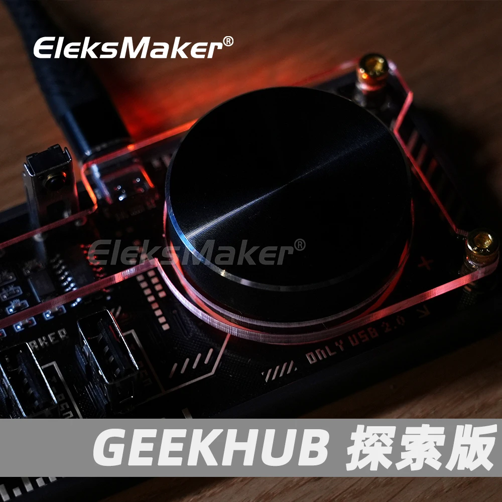 Elekslaker GEEKHUB USB Desk Controller Retro Computer Docking Station espansione pulsanti personalizzabili regolare il Volume luce RGB